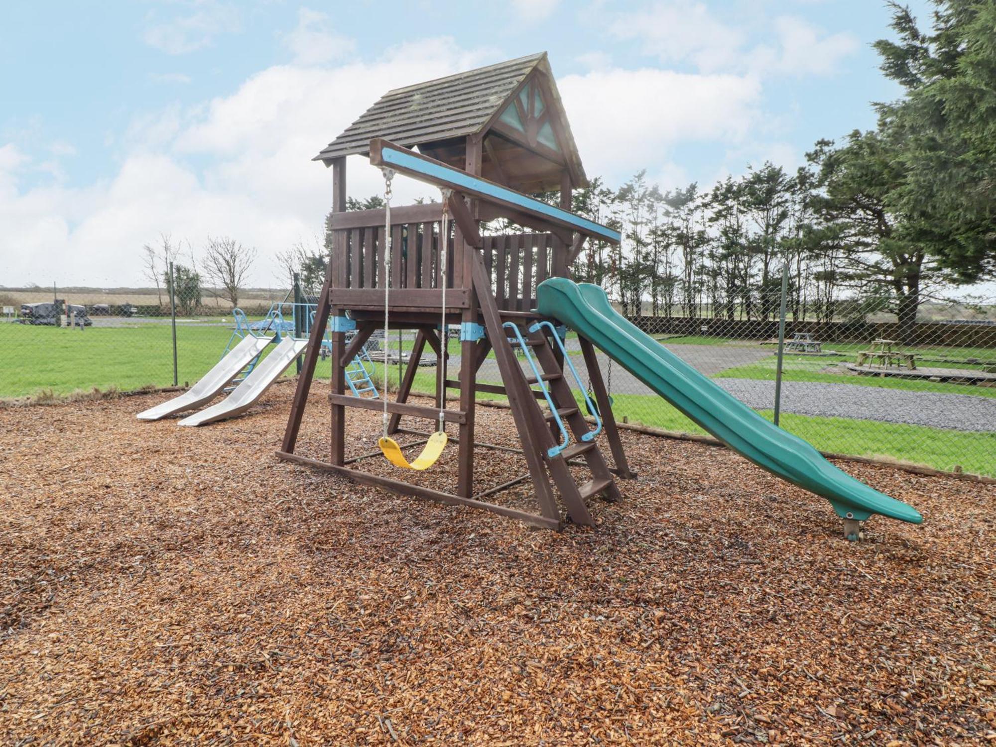 48 Gower Holiday Village Swansea Ngoại thất bức ảnh